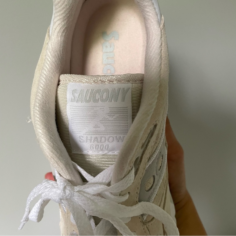 SOLD! Saucony Shadow 6000 Premium Suede in Light Tan and White, Size Men's 9.5 - Picture 12 of 13